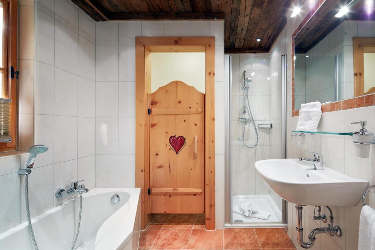 Almdorf Flachau - Luxus Huettenurlaub エクステリア 写真