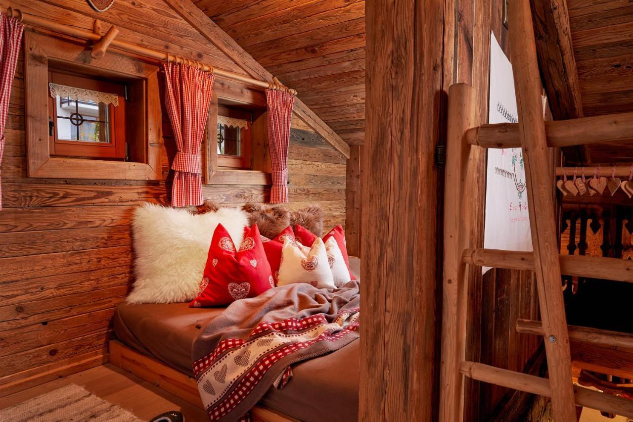 Almdorf Flachau - Luxus Huettenurlaub エクステリア 写真